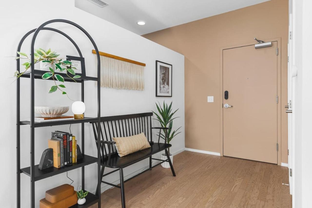 Penthouse With Patio Walk To Downtown 3 Bedrooms 5 Beds Nashville Exterior photo